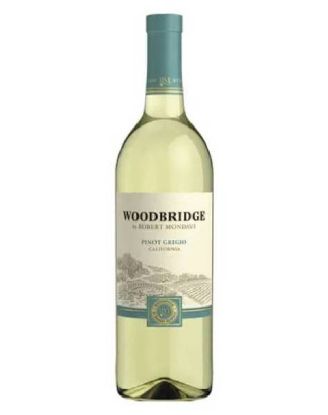 Picture of Woodbridge Pinot Grigio 750 Ml