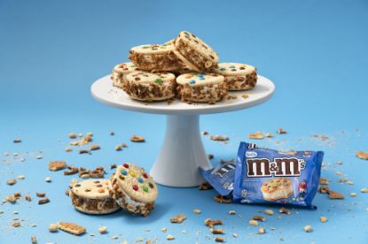 Picture of M & M/'s Cookie Sandwich Vanilla Ice Cream 16 Oz